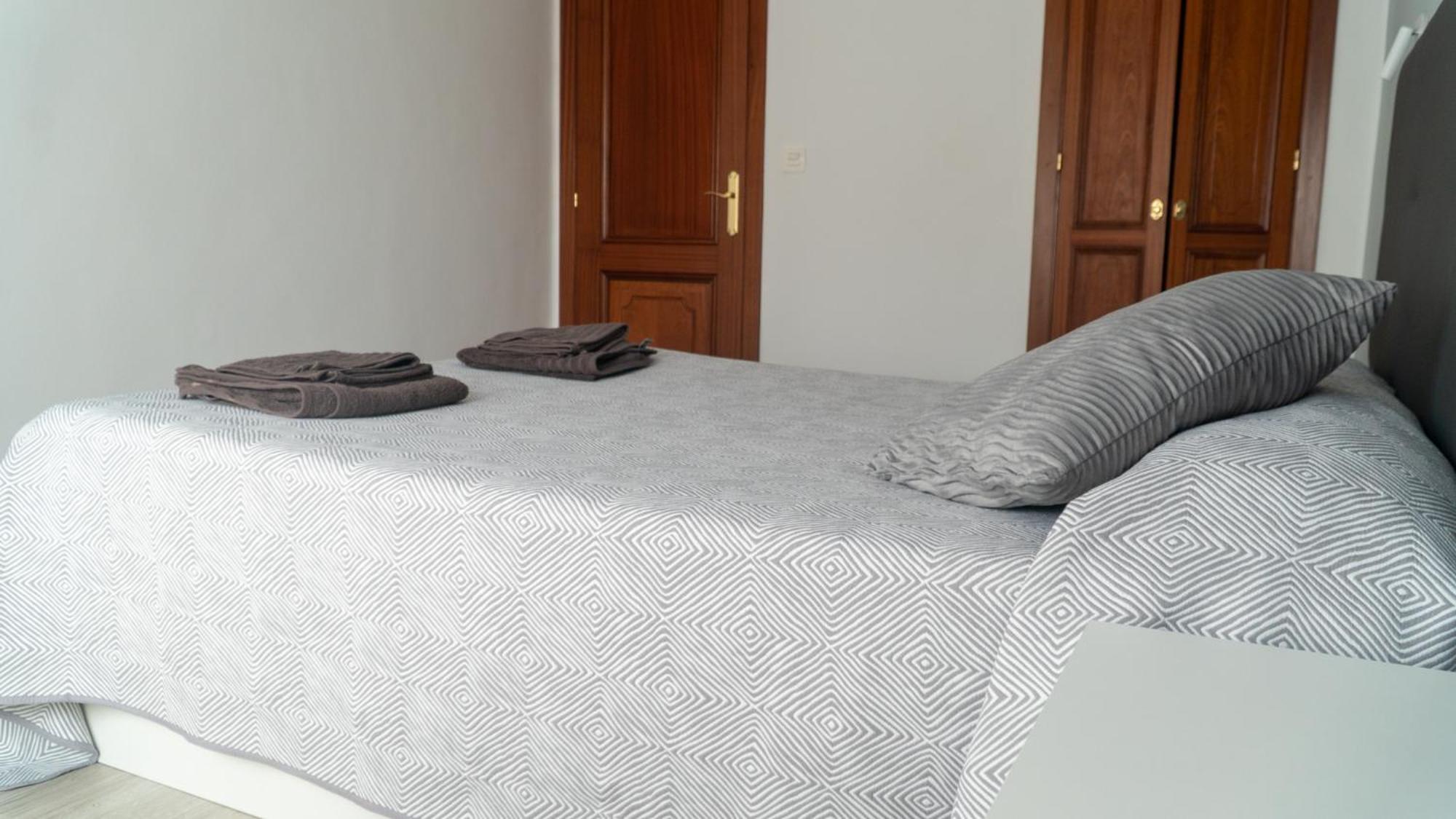 Piso Aviles Centro Parque Ferrera Екстер'єр фото